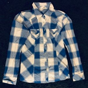 Women’s Guess Button down shirt